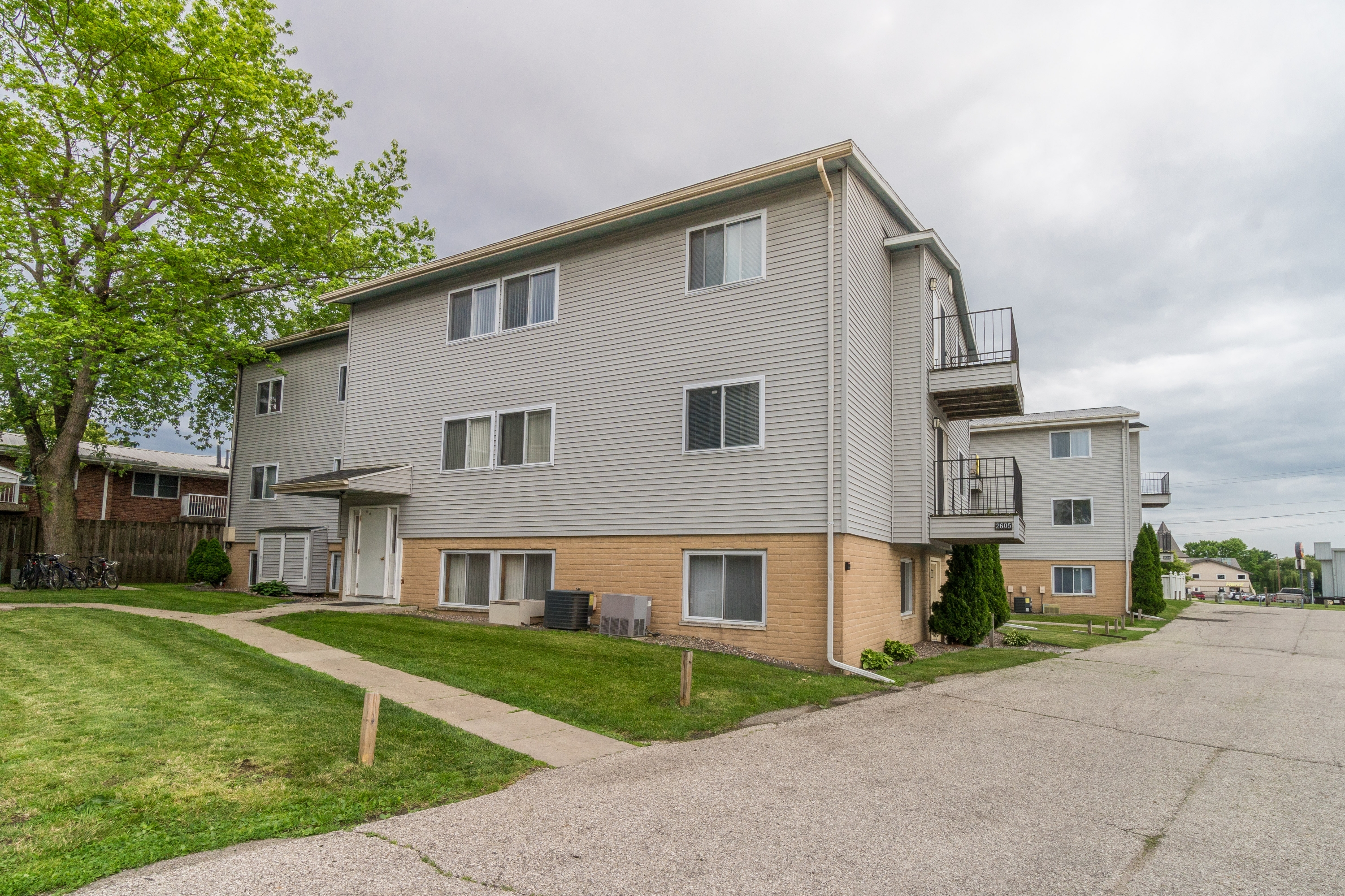 Property thumbnail image