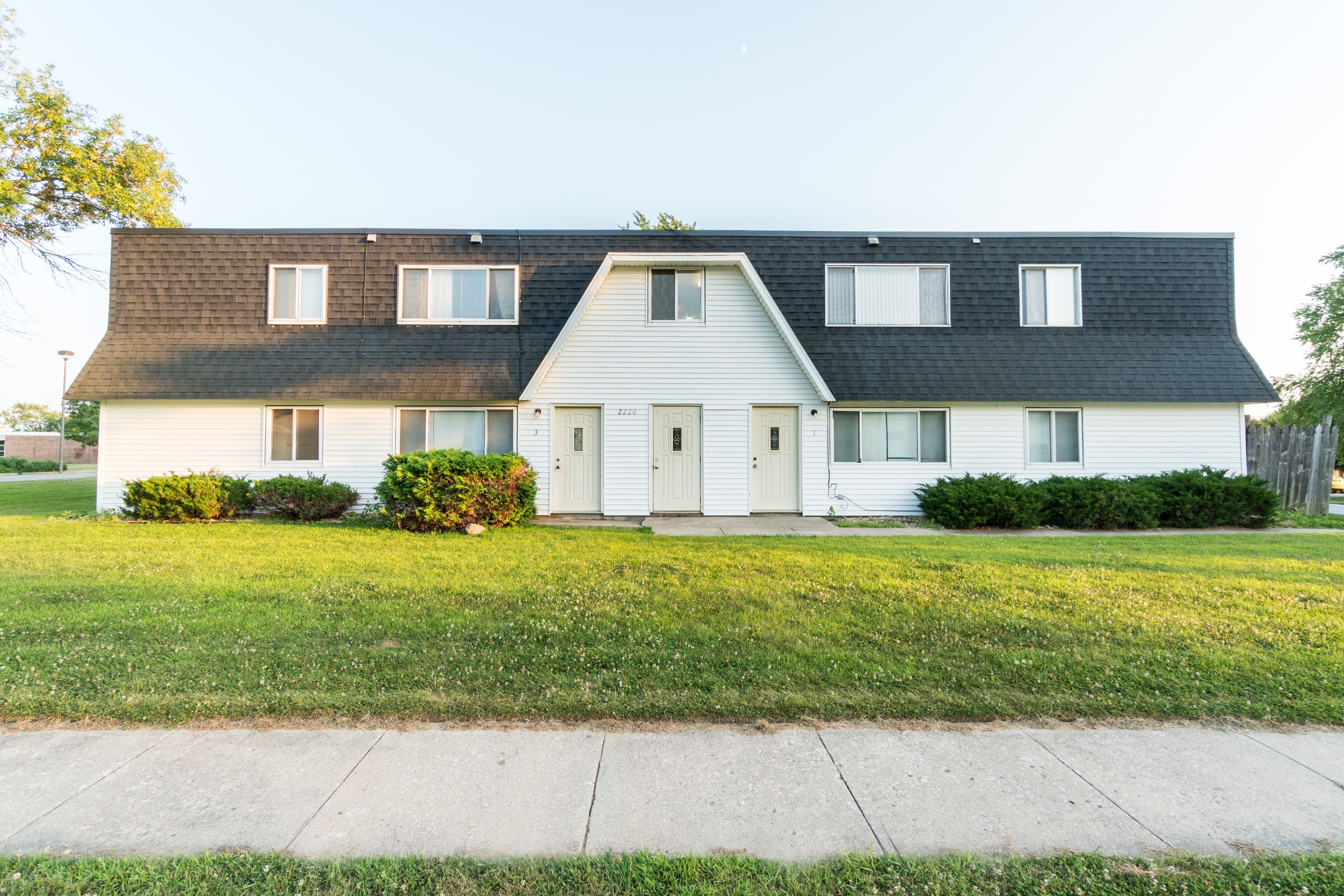 Property main image