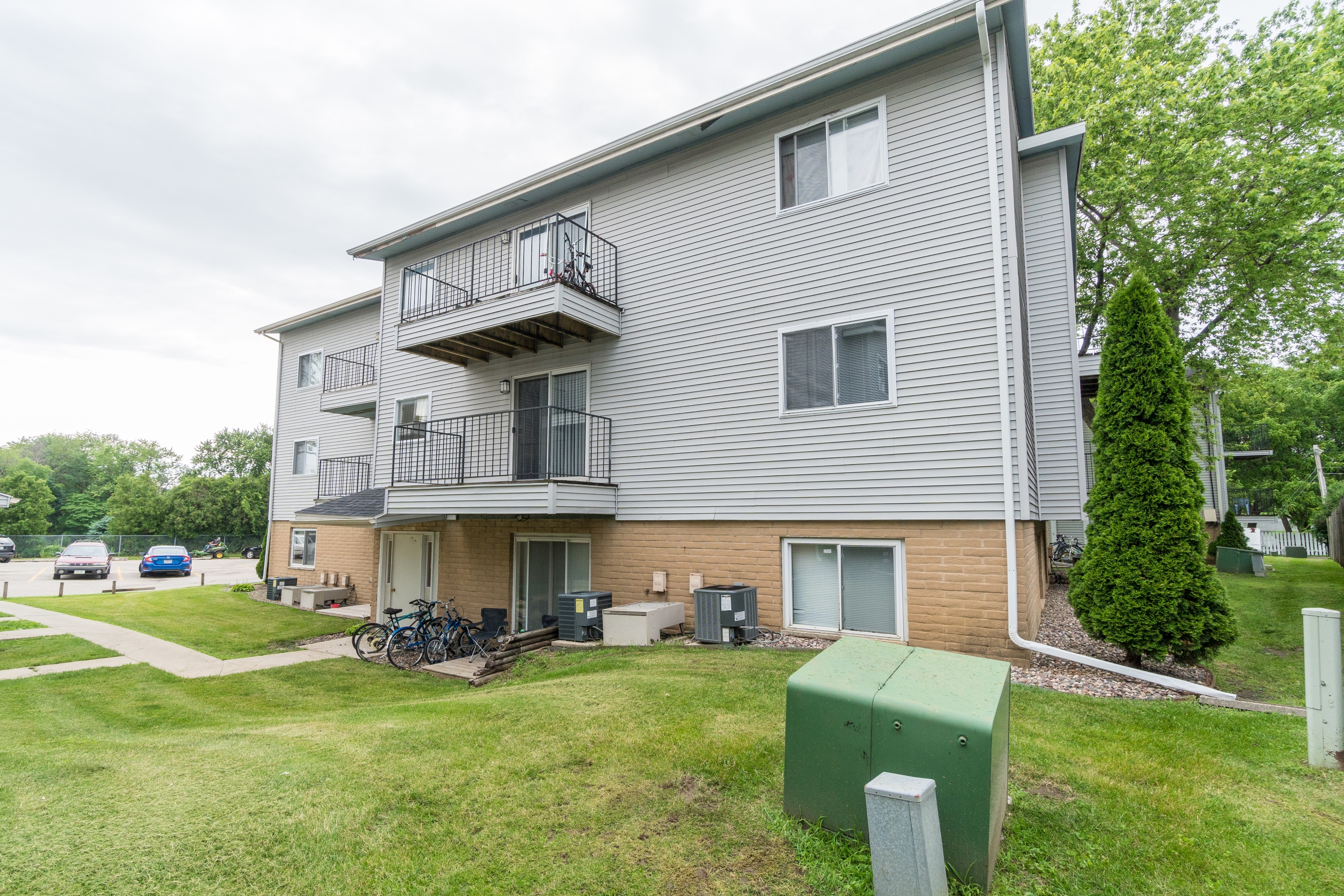 Property thumbnail image