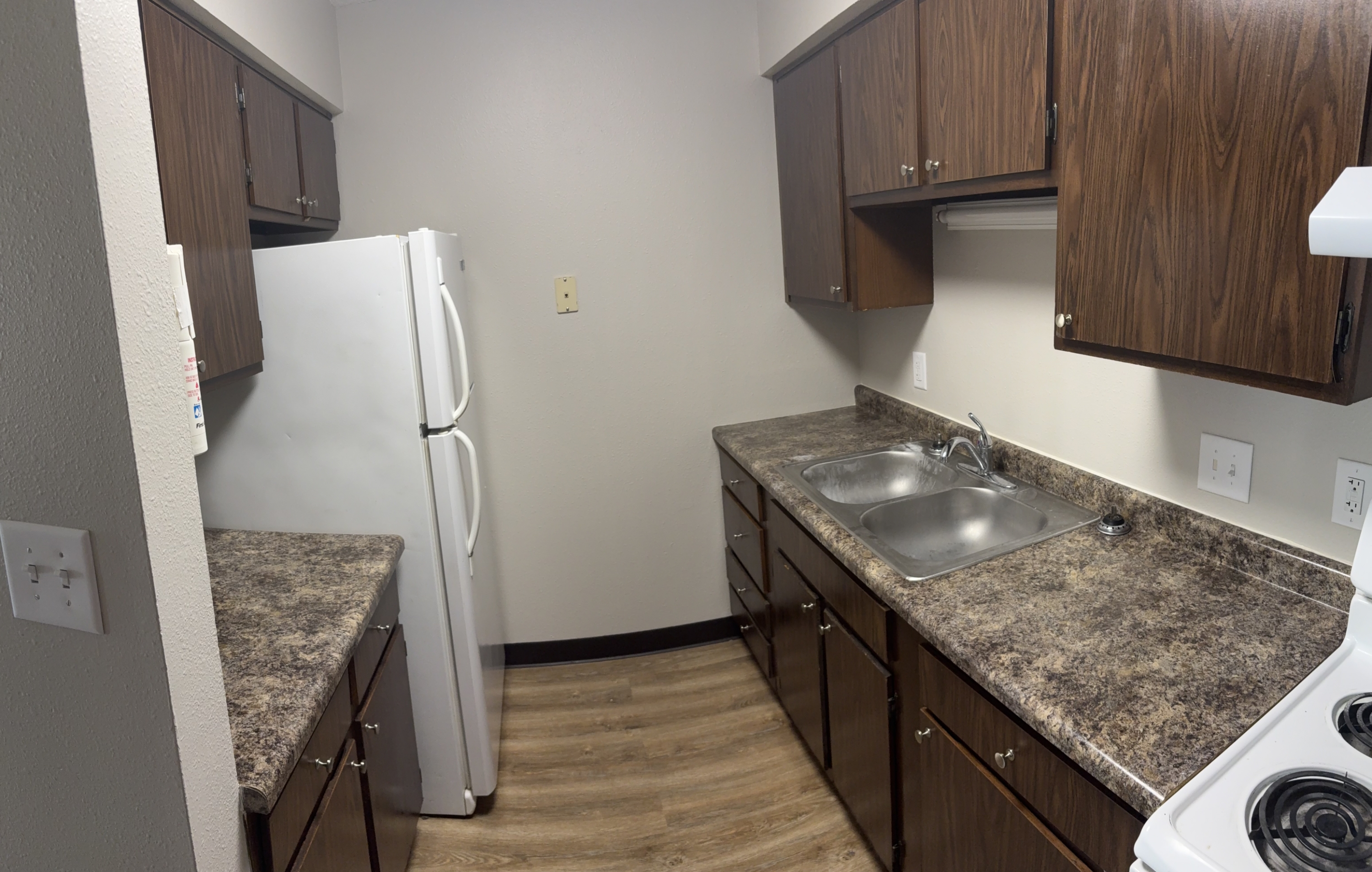 2423 West 4th St # 3